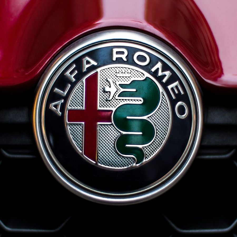 Логотип Alfa Romeo