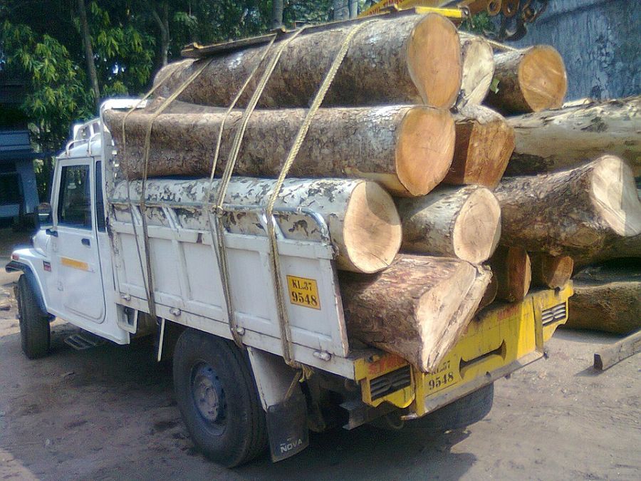 Mahindra Armada