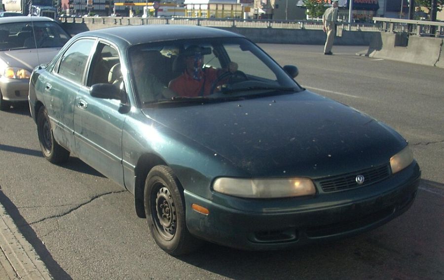 Mazda Cronos