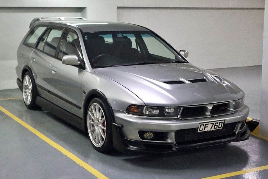 Mitsubishi Legnum
