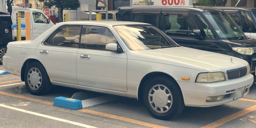 Nissan Laurel
